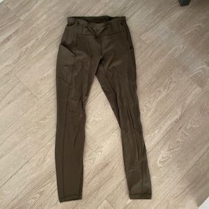 Olive green Lululemon legging with pockets